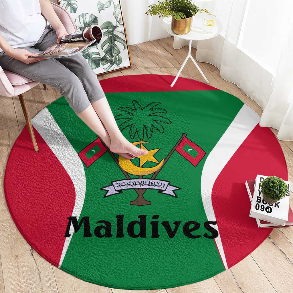 Maldives National Flag and Emblem Round Carpet with Green Red White Colorblock Design