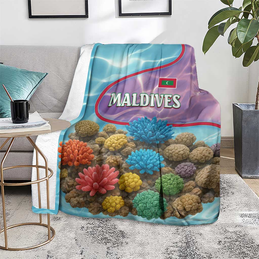 Maldives Coral Reef Ocean Print Blanket with Underwater Pastel Blue and Purple Design
