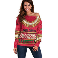 Maldives Tribal Heritage Red Off Shoulder Sweater with Cultural Geometric Pattern and Island Flag Print