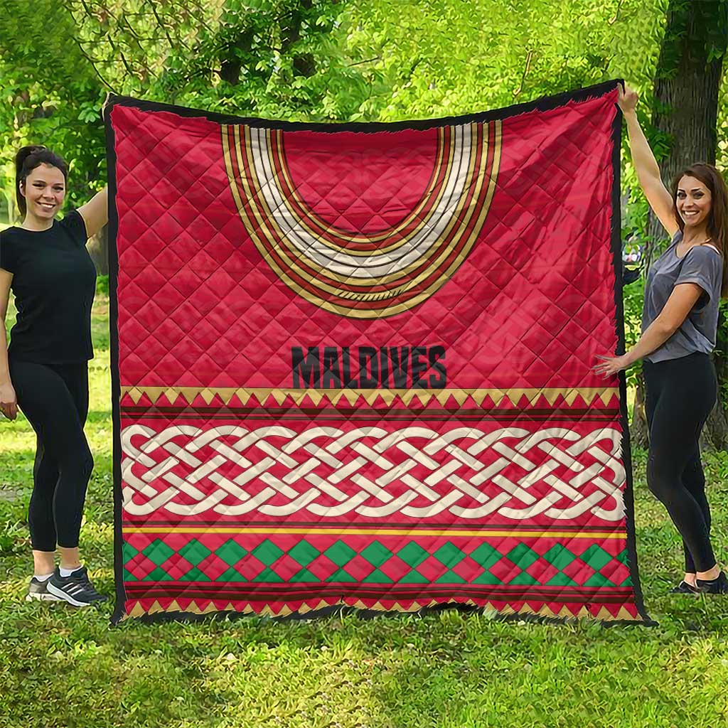 Maldives Tribal Heritage Red Quilt with Cultural Geometric Pattern and Island Flag Print
