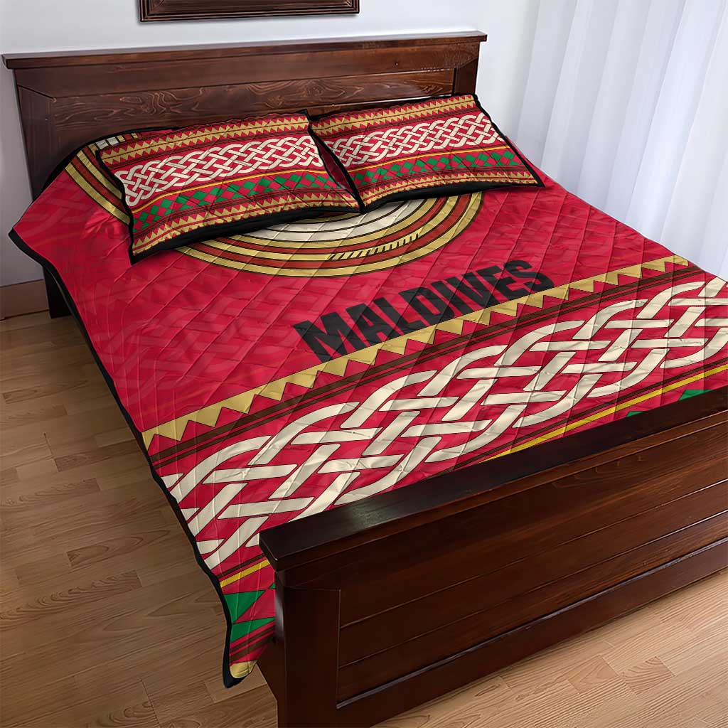 Maldives Tribal Heritage Red Quilt Bed Set with Cultural Geometric Pattern and Island Flag Print