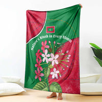 Maldives Floral Bloom Blanket with Tropical Island Blossoms and National Flag Design