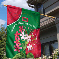 Maldives Floral Bloom Garden Flag with Tropical Island Blossoms and National Flag Design