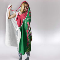 Maldives Floral Bloom Hooded Blanket with Tropical Island Blossoms and National Flag Design