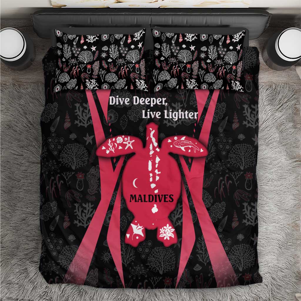 Maldives Dive Turtle Bedding Set with Coral Reef Pattern and Island Spirit Slogan