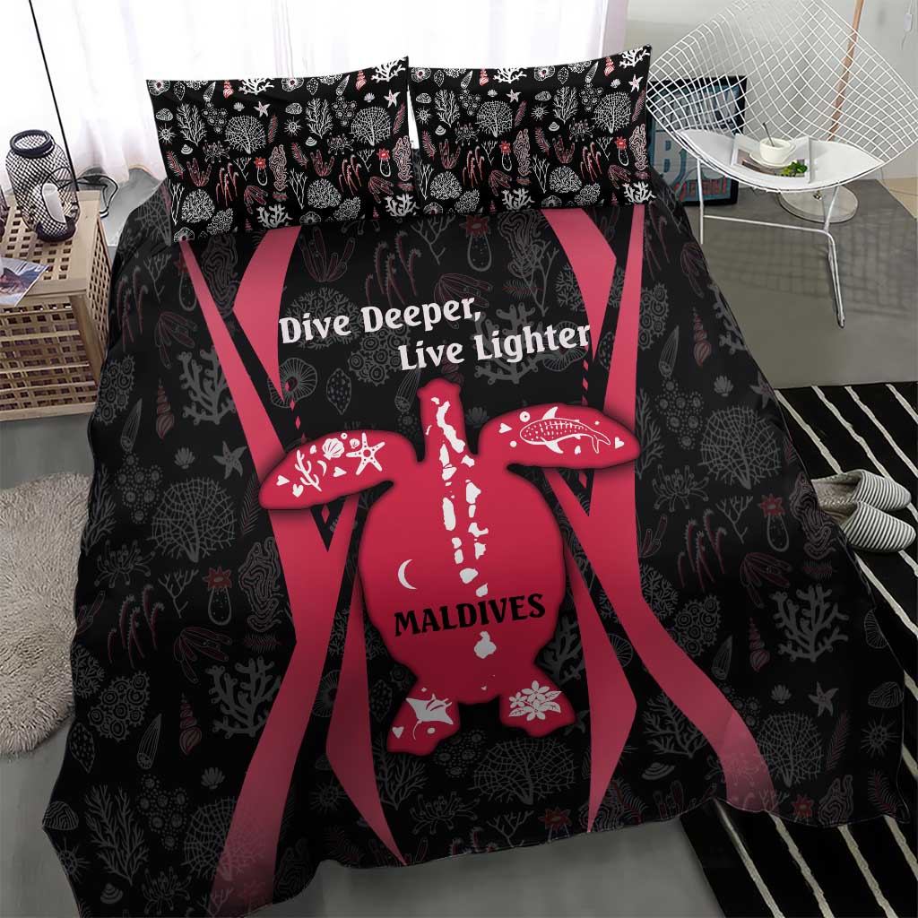 Maldives Dive Turtle Bedding Set with Coral Reef Pattern and Island Spirit Slogan