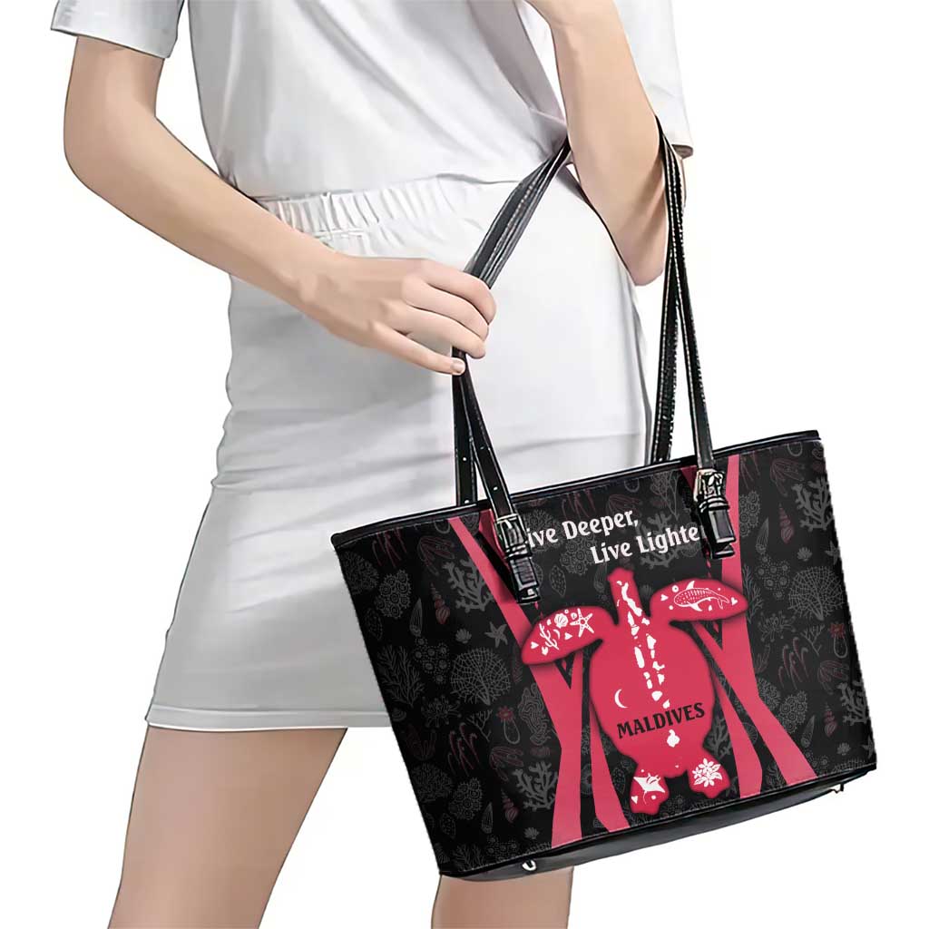 Maldives Dive Turtle Leather Tote Bag with Coral Reef Pattern and Island Spirit Slogan