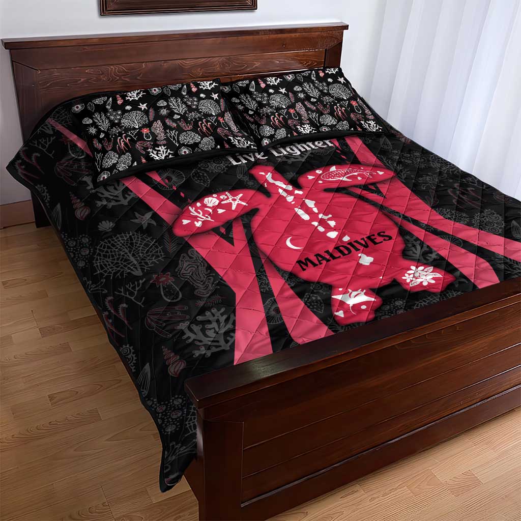 Maldives Dive Turtle Quilt Bed Set with Coral Reef Pattern and Island Spirit Slogan