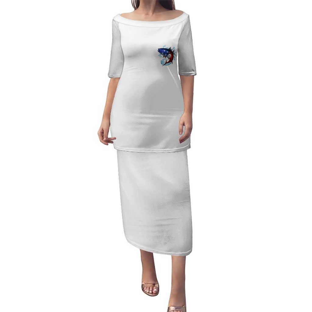 American Flag Tuna Fish Family Matching Puletasi and Hawaiian Shirt Custom Splashing Water on White and Black Contrast - Wonder Print Shop