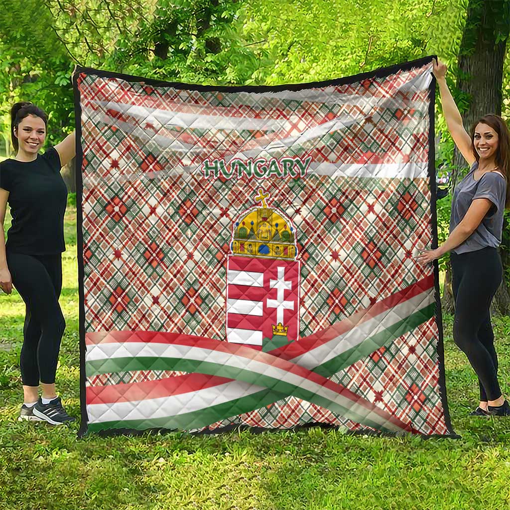 Hungary Christmas Quilt with Red Green Plaid Pattern Crown and Double Cross Motif - Wonder Print Shop