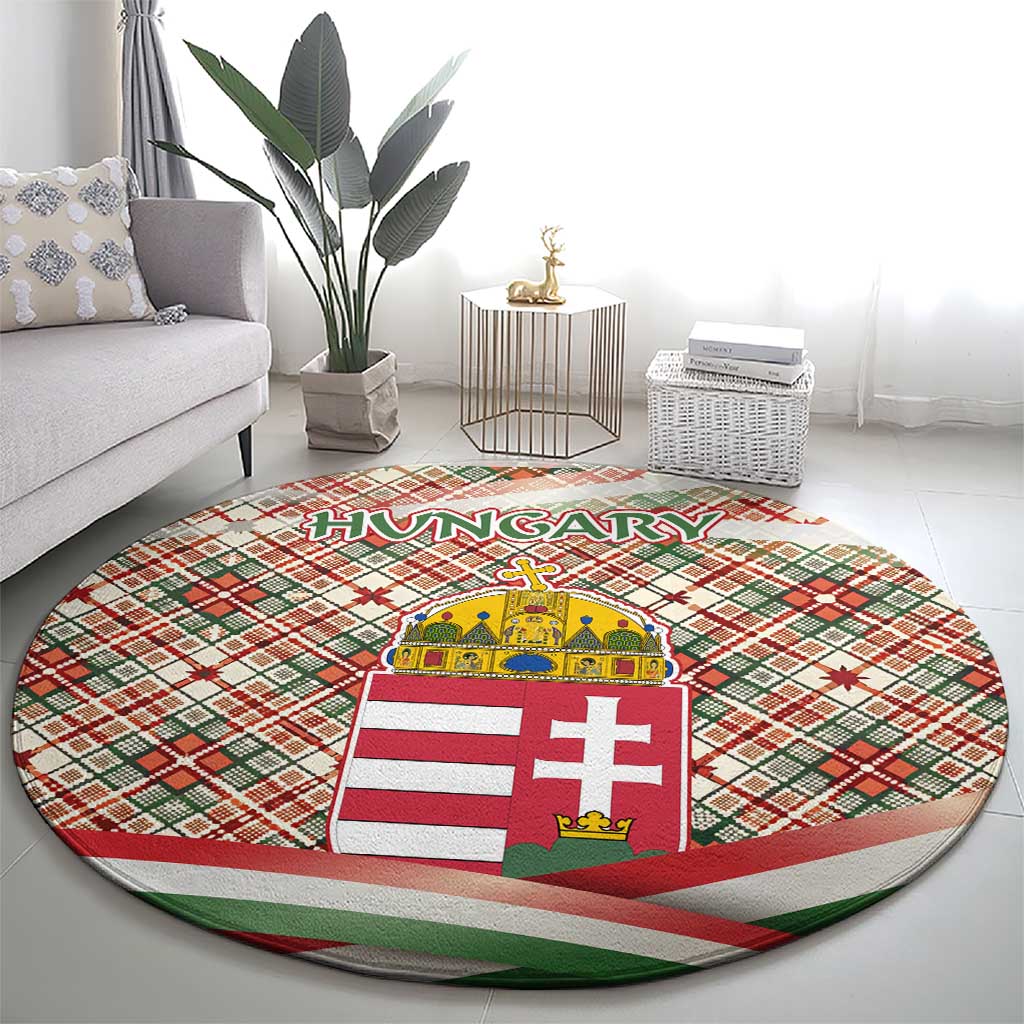 Hungary Christmas Round Carpet with Red Green Plaid Pattern Crown and Double Cross Motif - Wonder Print Shop