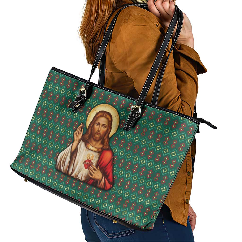 Sacred Heart Jesus Christmas Leather Tote Bag with Festive Green Knit Pattern - Wonder Print Shop