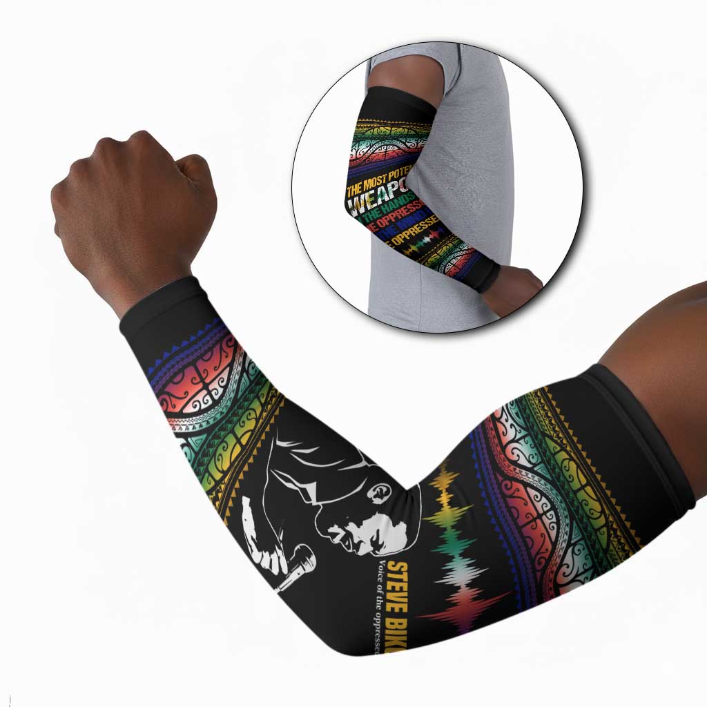 Steve Biko Arm Sleeves with Microphone Portrait, Black Consciousness Quote and Vibrant Ethnic Wave - Wonder Print Shop