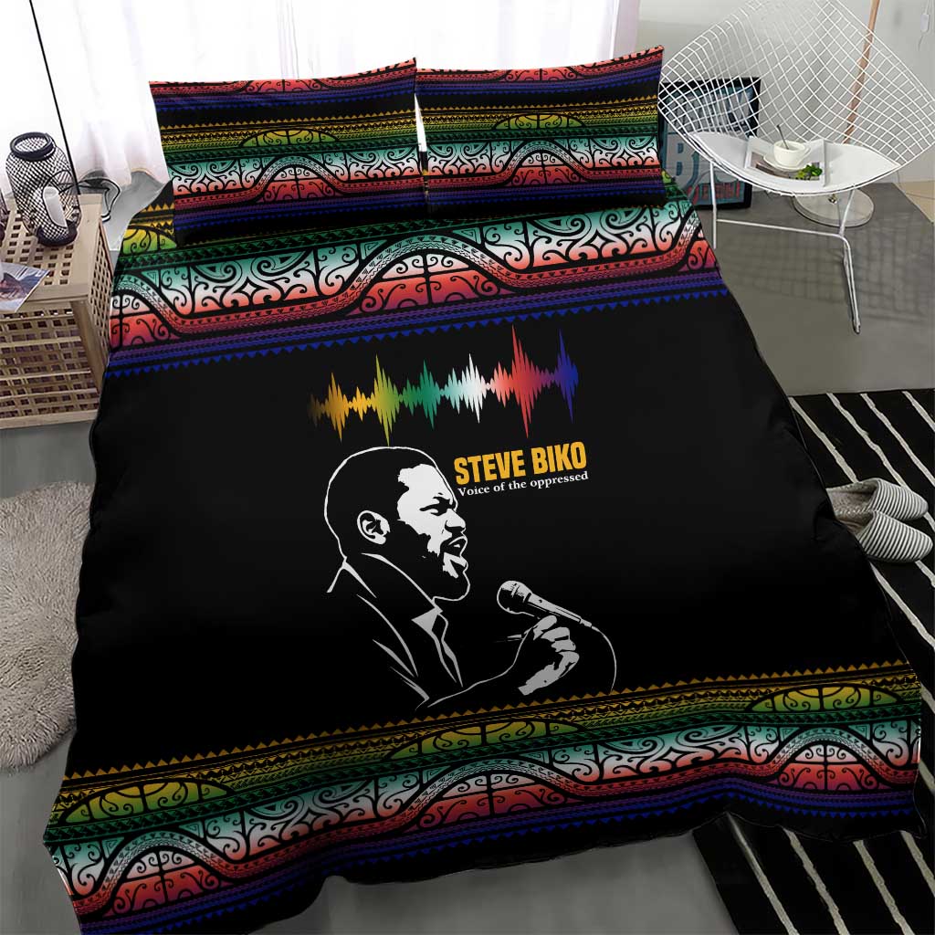 Steve Biko Bedding Set with Microphone Portrait, Black Consciousness Quote and Vibrant Ethnic Wave - Wonder Print Shop