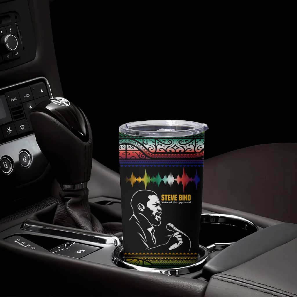 Steve Biko Tumbler Cup with Microphone Portrait, Black Consciousness Quote and Vibrant Ethnic Wave - Wonder Print Shop