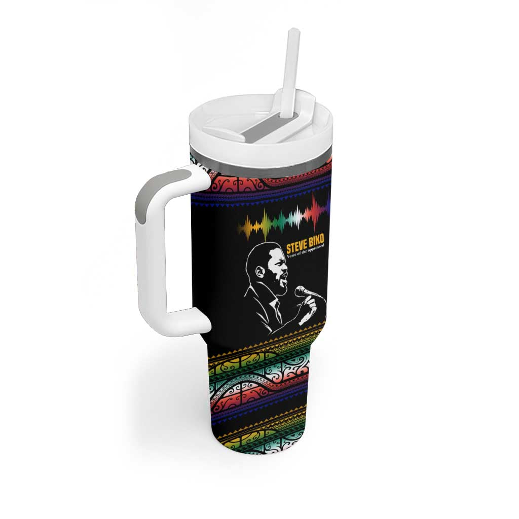 Steve Biko Tumbler With Handle with Microphone Portrait, Black Consciousness Quote and Vibrant Ethnic Wave - Wonder Print Shop