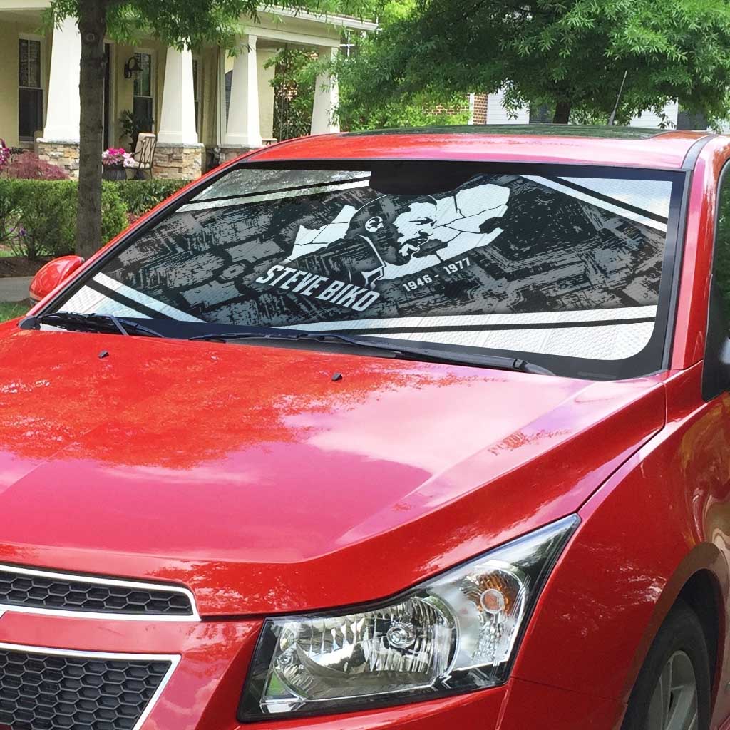Steve Biko Auto Sun Shade with Monochrome Portrait, Ideas Do Not Die Quote - Wonder Print Shop