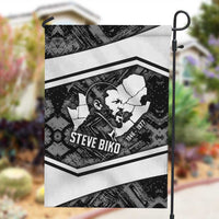 Steve Biko Garden Flag with Monochrome Portrait, Ideas Do Not Die Quote - Wonder Print Shop