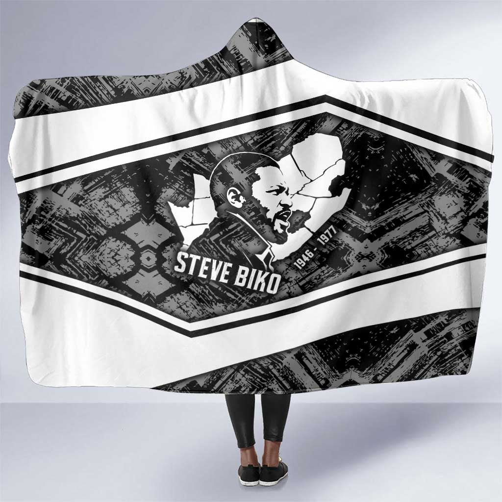 Steve Biko Hooded Blanket with Monochrome Portrait, Ideas Do Not Die Quote - Wonder Print Shop