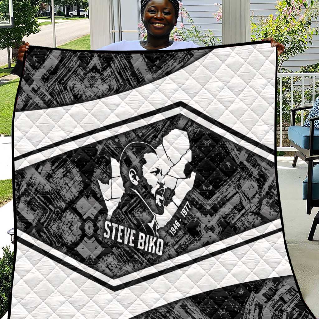 Steve Biko Quilt with Monochrome Portrait, Ideas Do Not Die Quote - Wonder Print Shop