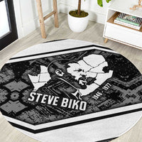Steve Biko Round Carpet with Monochrome Portrait, Ideas Do Not Die Quote - Wonder Print Shop