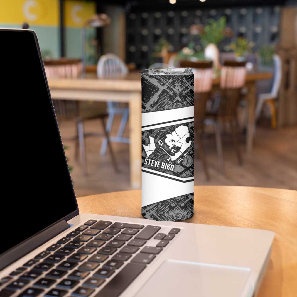 Steve Biko Skinny Tumbler with Monochrome Portrait, Ideas Do Not Die Quote - Wonder Print Shop