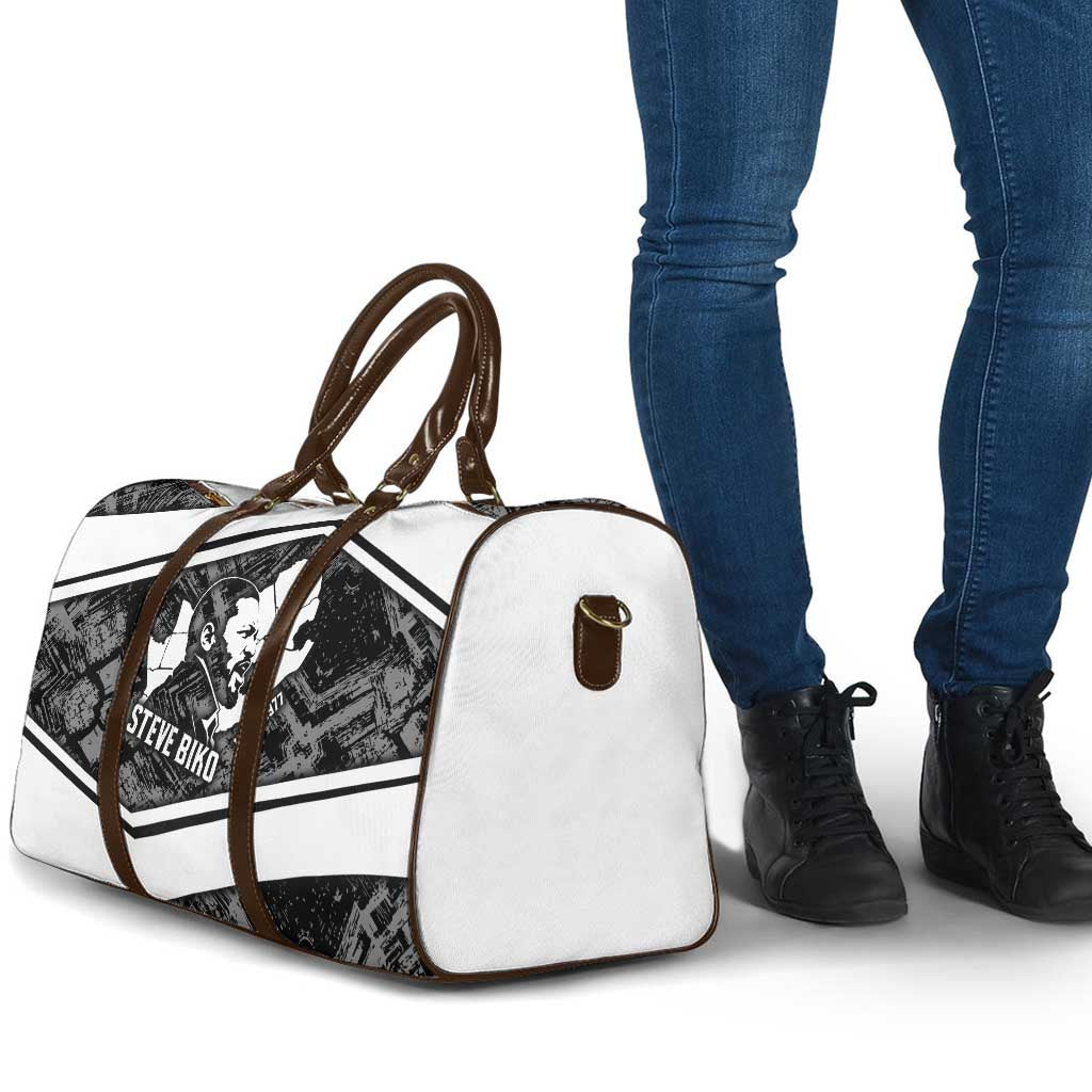 Steve Biko Travel Bag with Monochrome Portrait, Ideas Do Not Die Quote - Wonder Print Shop