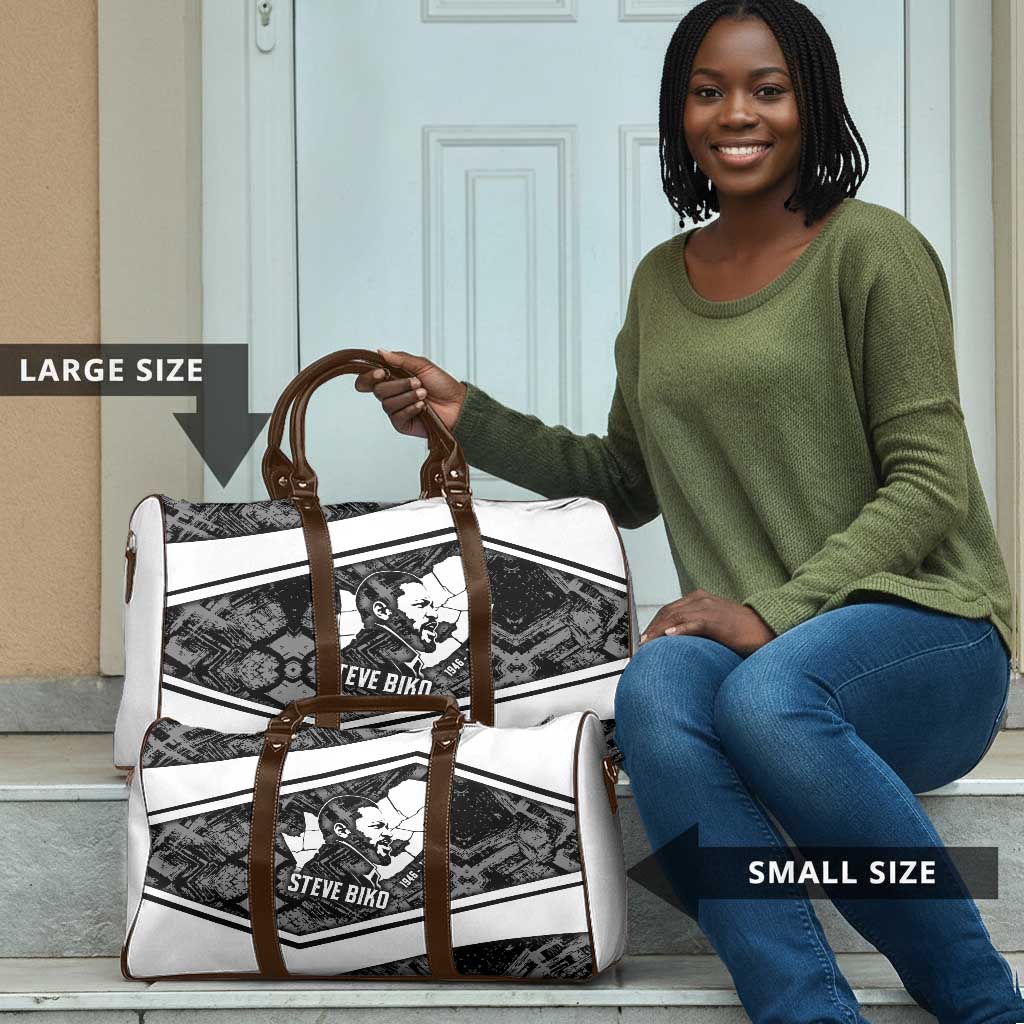 Steve Biko Travel Bag with Monochrome Portrait, Ideas Do Not Die Quote - Wonder Print Shop