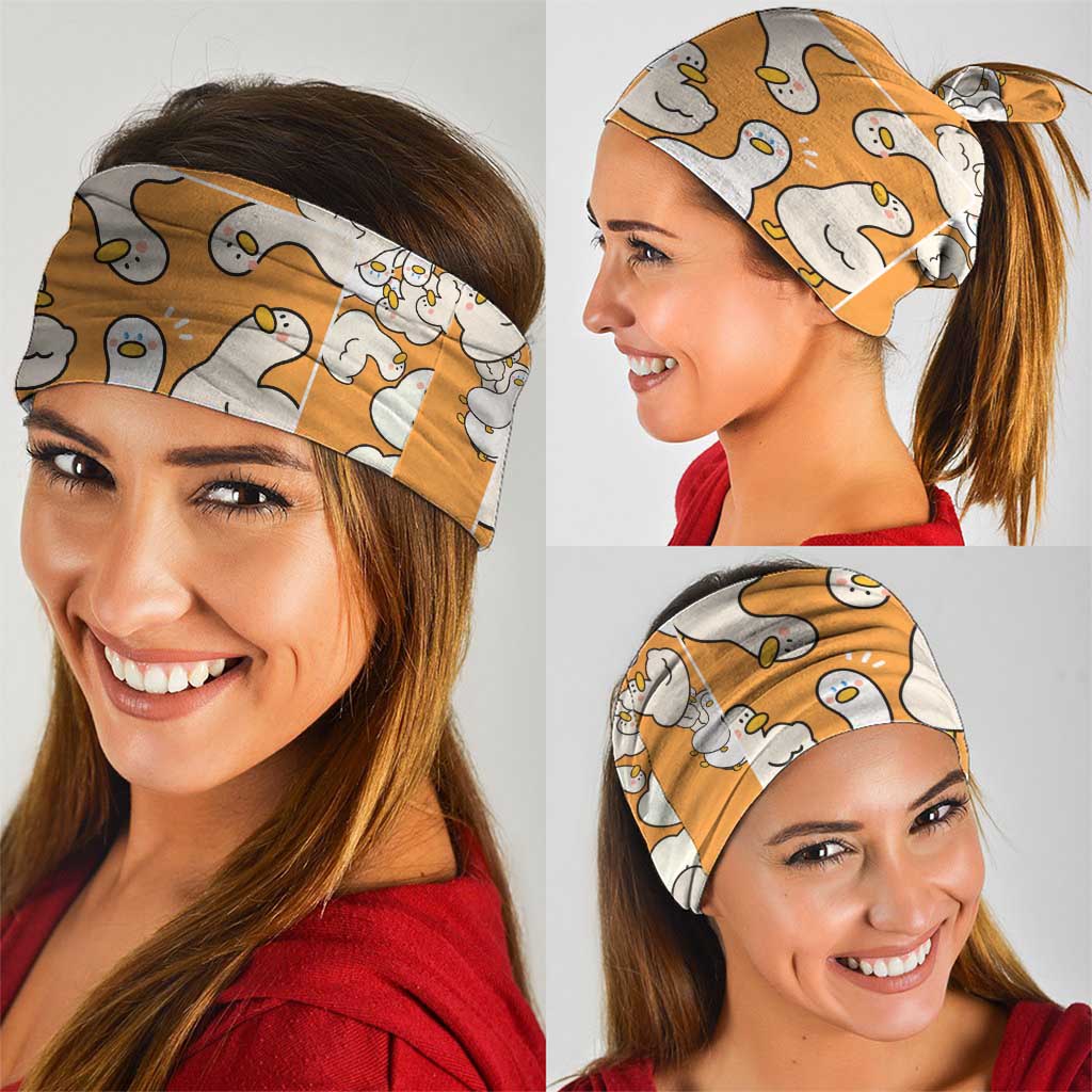 Chubby Duck Neck Gaiter Shocked White Ducks Cartoon Doodle Pattern