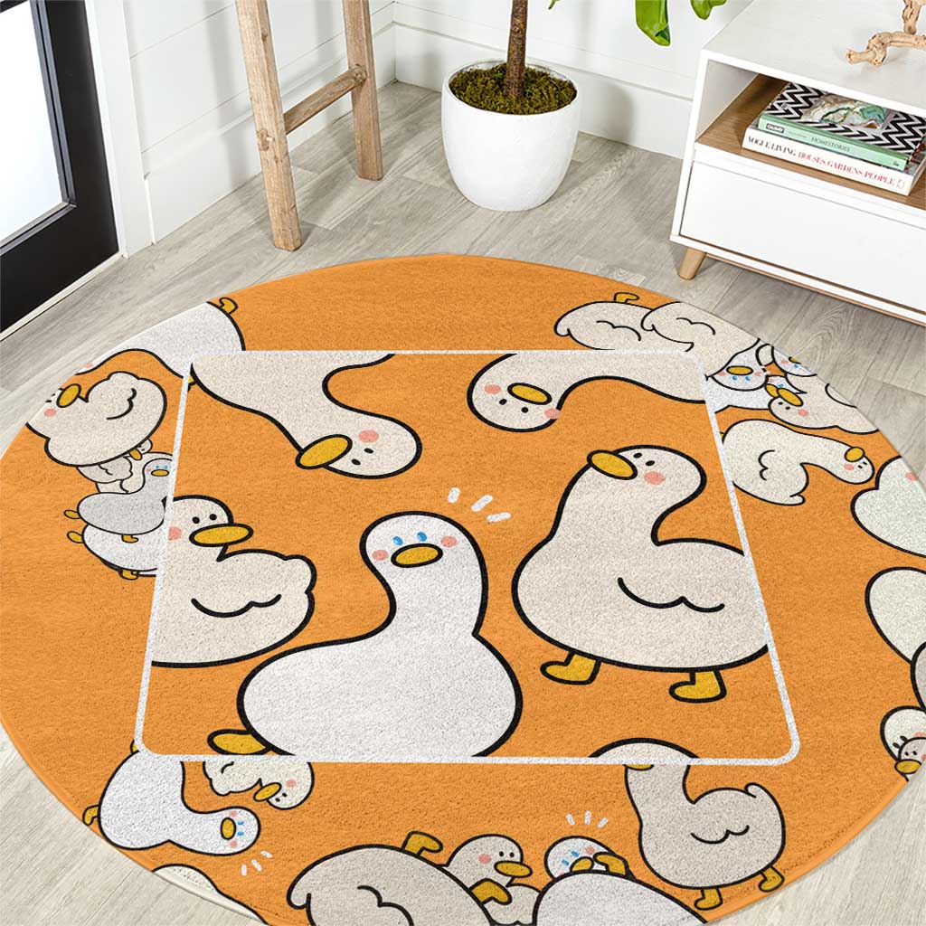 Chubby Duck Round Carpet Shocked White Ducks Cartoon Doodle Pattern