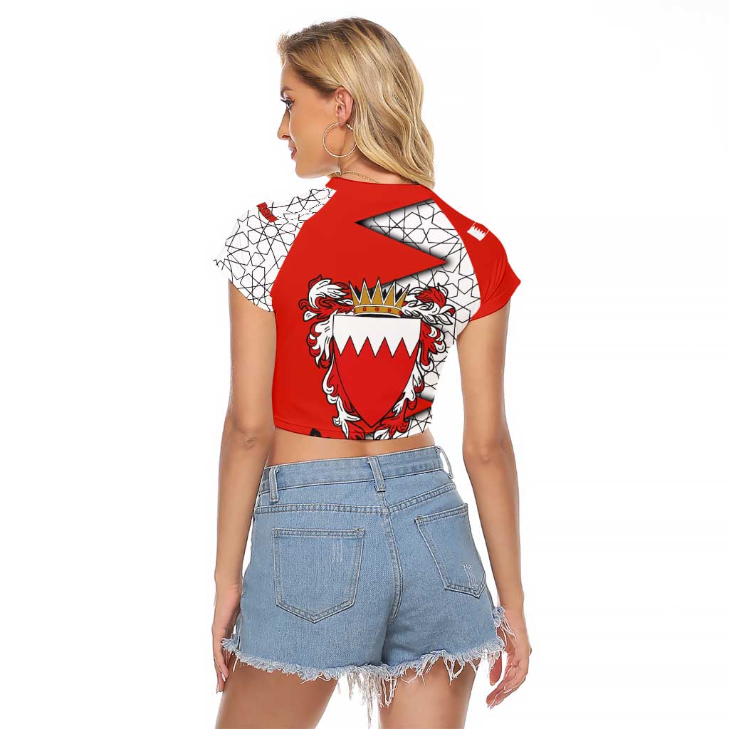Bahrain Shield Design Raglan Cropped T Shirt with Arabesque Tile Motif in Red