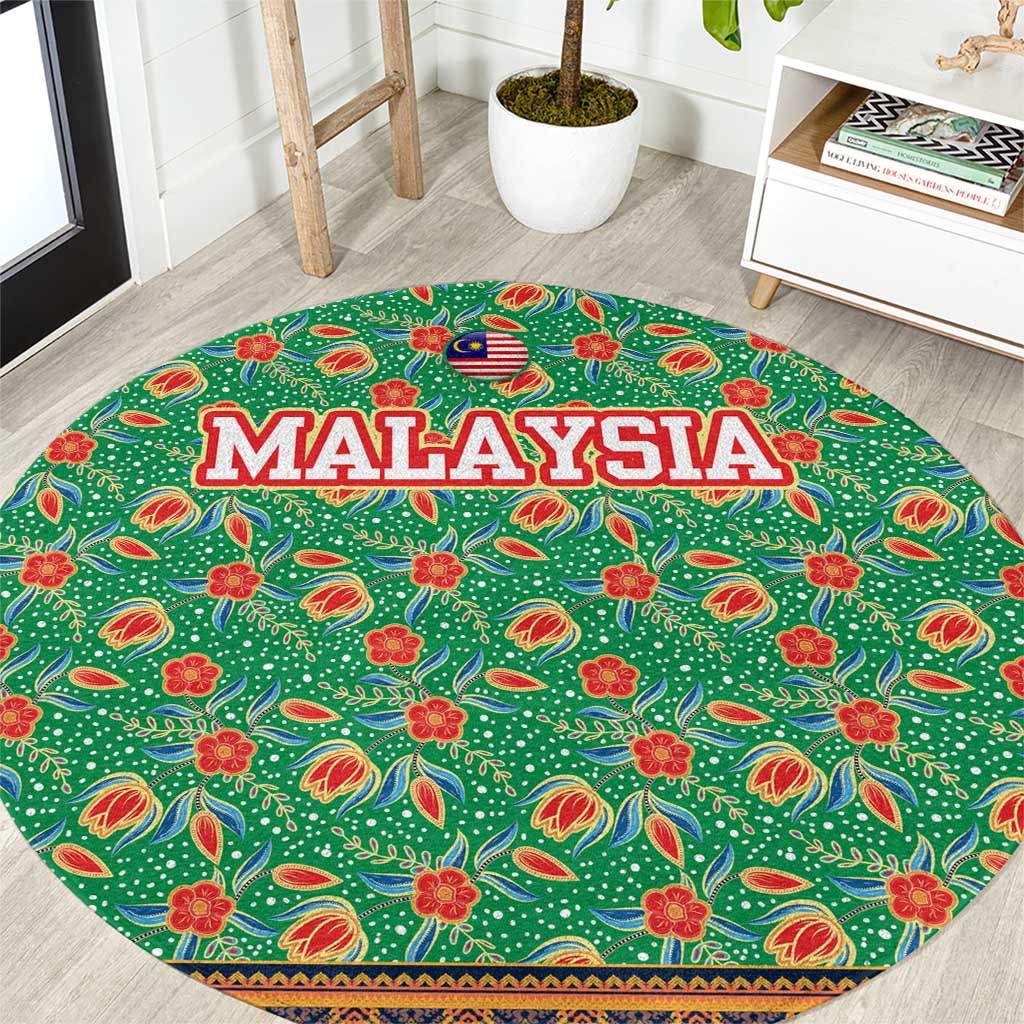 Traditional Malaysian Batik Floral Round Carpet with Green Tulip and Red Blossom Pattern