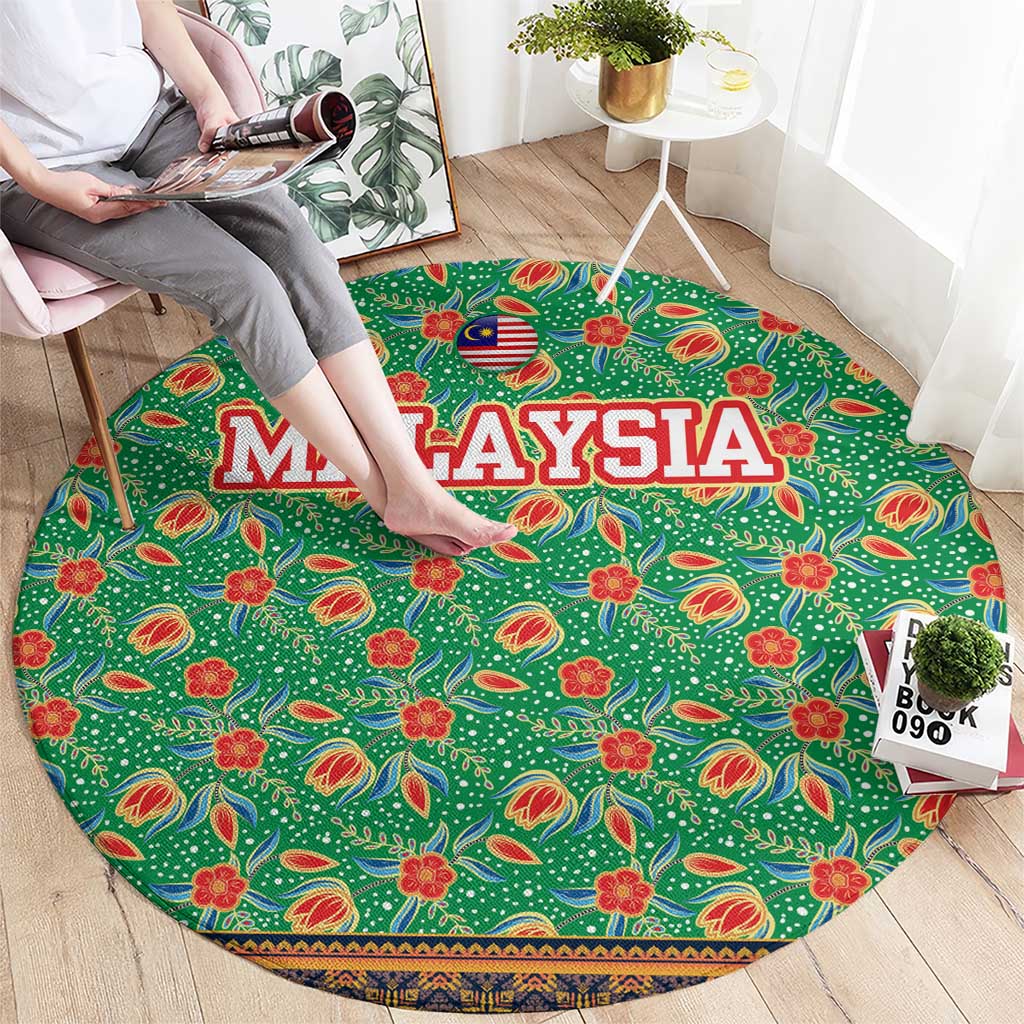 Traditional Malaysian Batik Floral Round Carpet with Green Tulip and Red Blossom Pattern