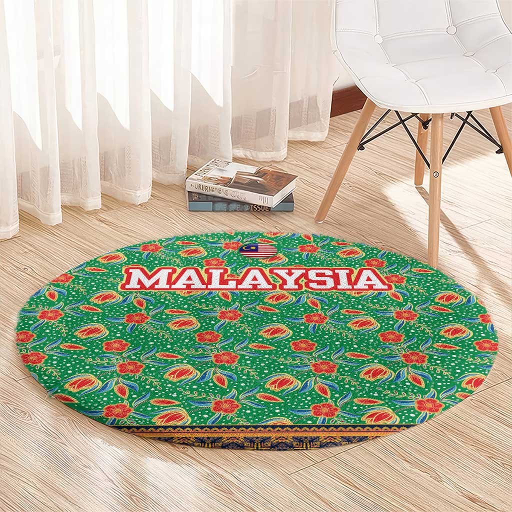 Traditional Malaysian Batik Floral Round Carpet with Green Tulip and Red Blossom Pattern