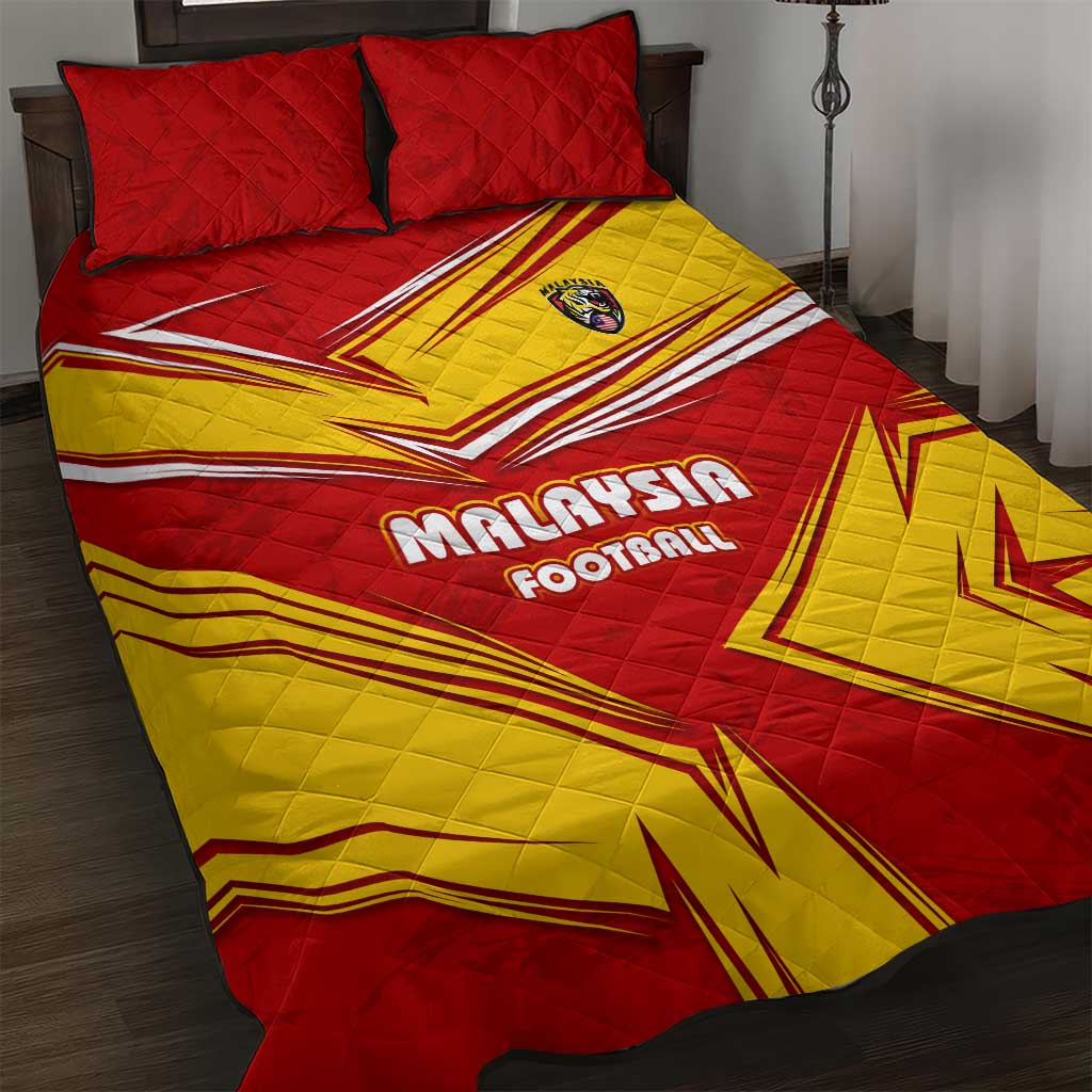 Malaysia Football Quilt Bed Set with Roaring Tiger and Red Yellow National Colors