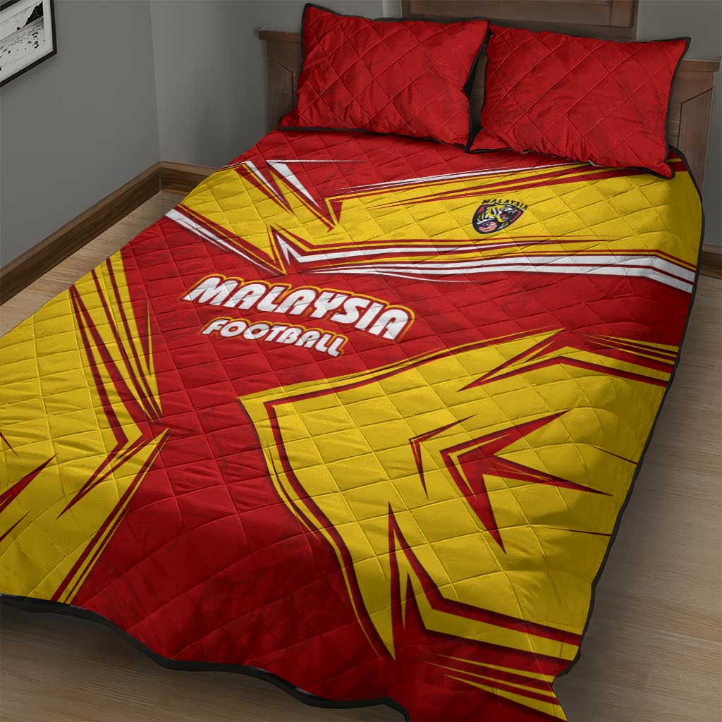 Malaysia Football Quilt Bed Set with Roaring Tiger and Red Yellow National Colors