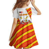 Malaysia National Crest Family Matching Off Shoulder Maxi Dress and Hawaiian Shirt with Red Tiger and Traditional Batik Yellow White