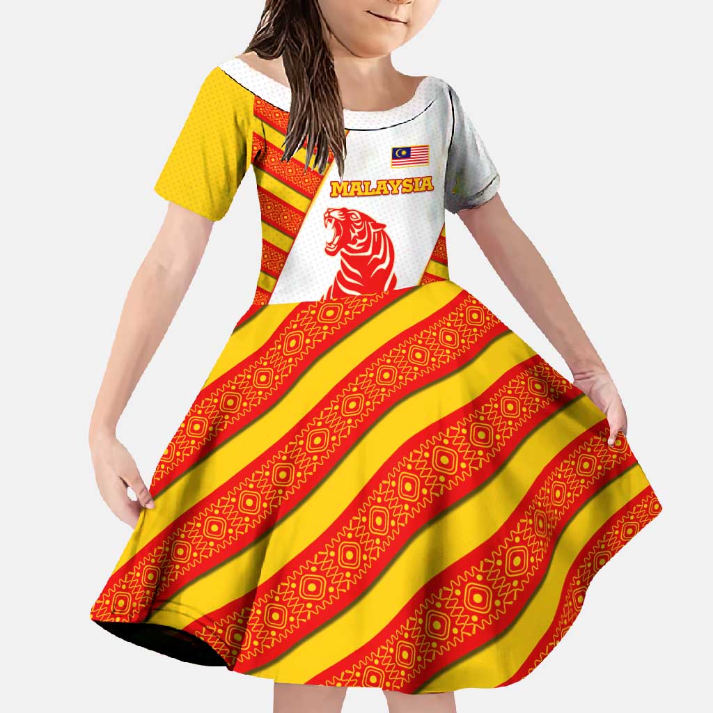 Malaysia National Crest Family Matching Short Sleeve Bodycon Dress and Hawaiian Shirt with Red Tiger and Traditional Batik Yellow White
