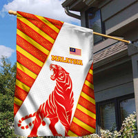 Malaysia National Crest Garden Flag with Red Tiger and Traditional Batik Yellow White
