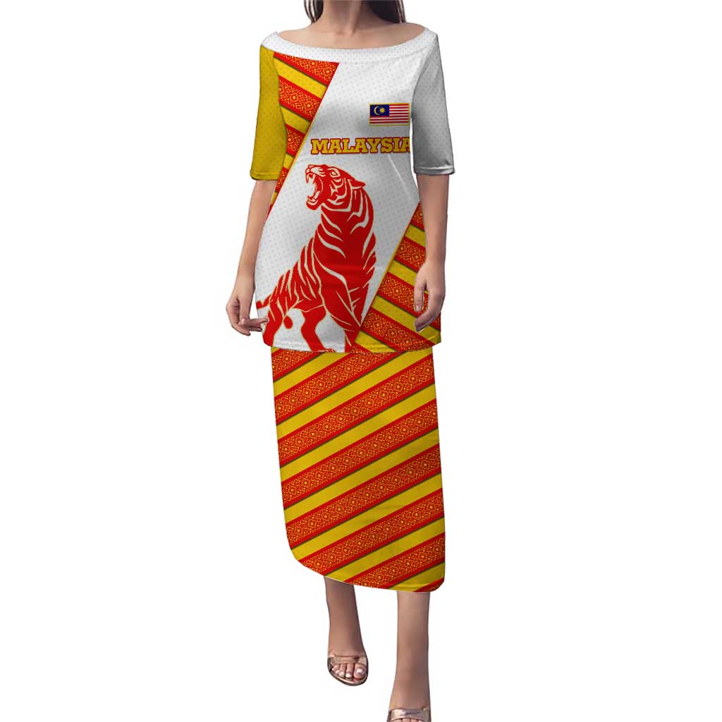 Malaysia National Crest Puletasi with Red Tiger and Traditional Batik Yellow White