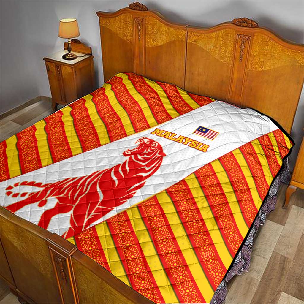 Malaysia National Crest Quilt with Red Tiger and Traditional Batik Yellow White