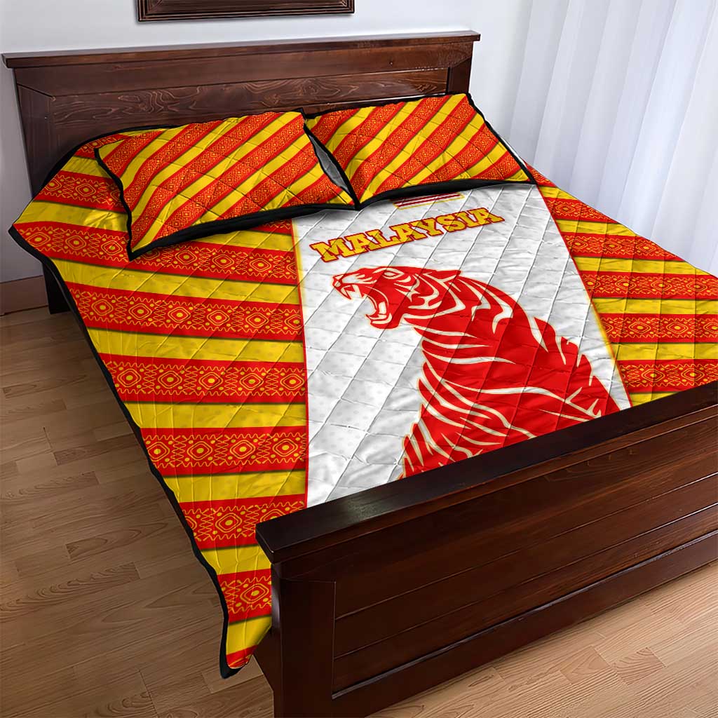 Malaysia National Crest Quilt Bed Set with Red Tiger and Traditional Batik Yellow White