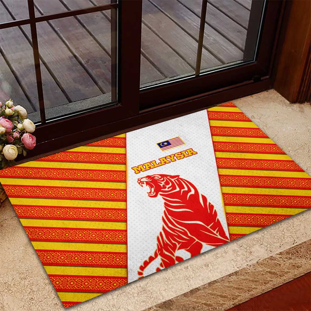 Malaysia National Crest Rubber Doormat with Red Tiger and Traditional Batik Yellow White