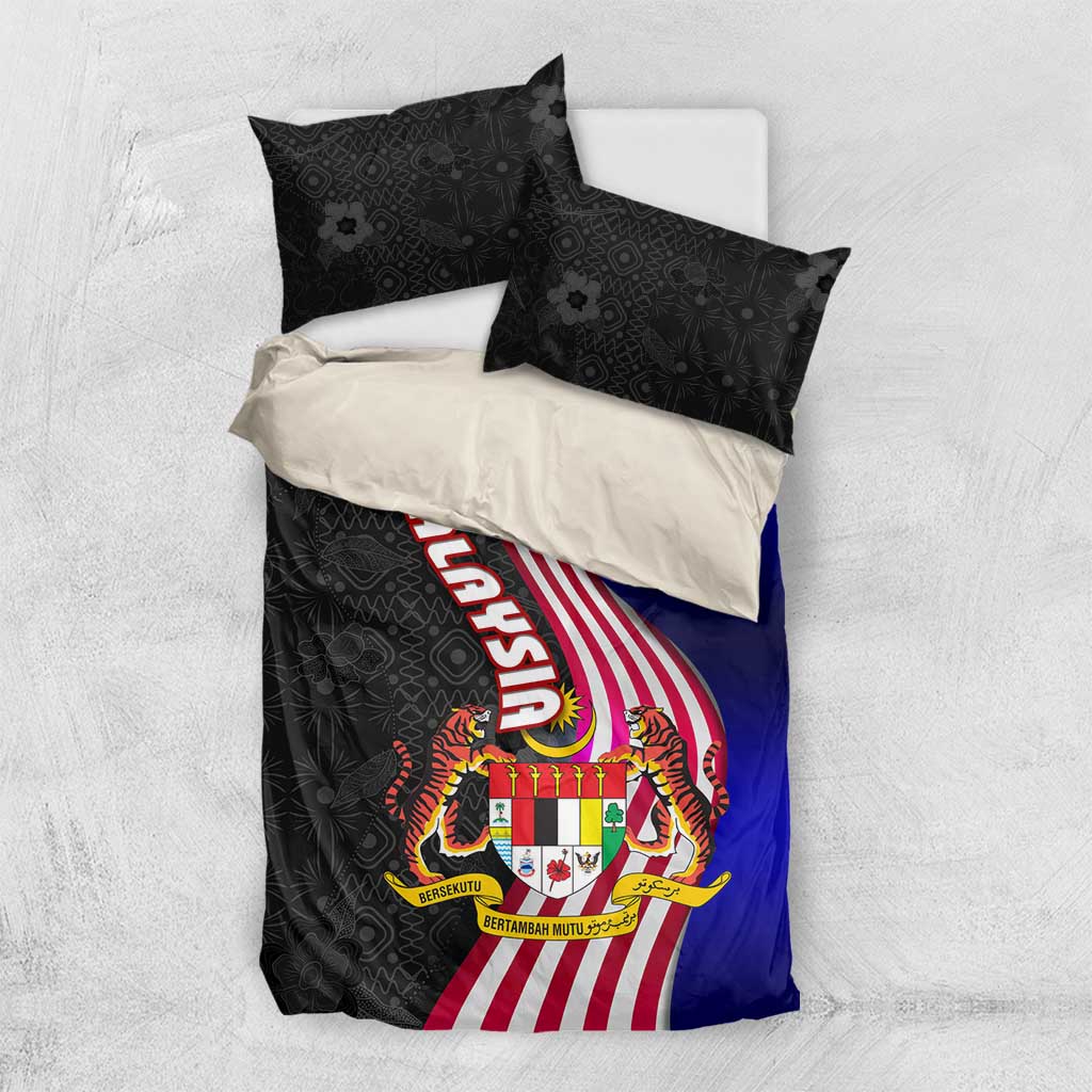 Malaysia Coat of Arms Bedding Set with National Flag and Black Batik Pattern