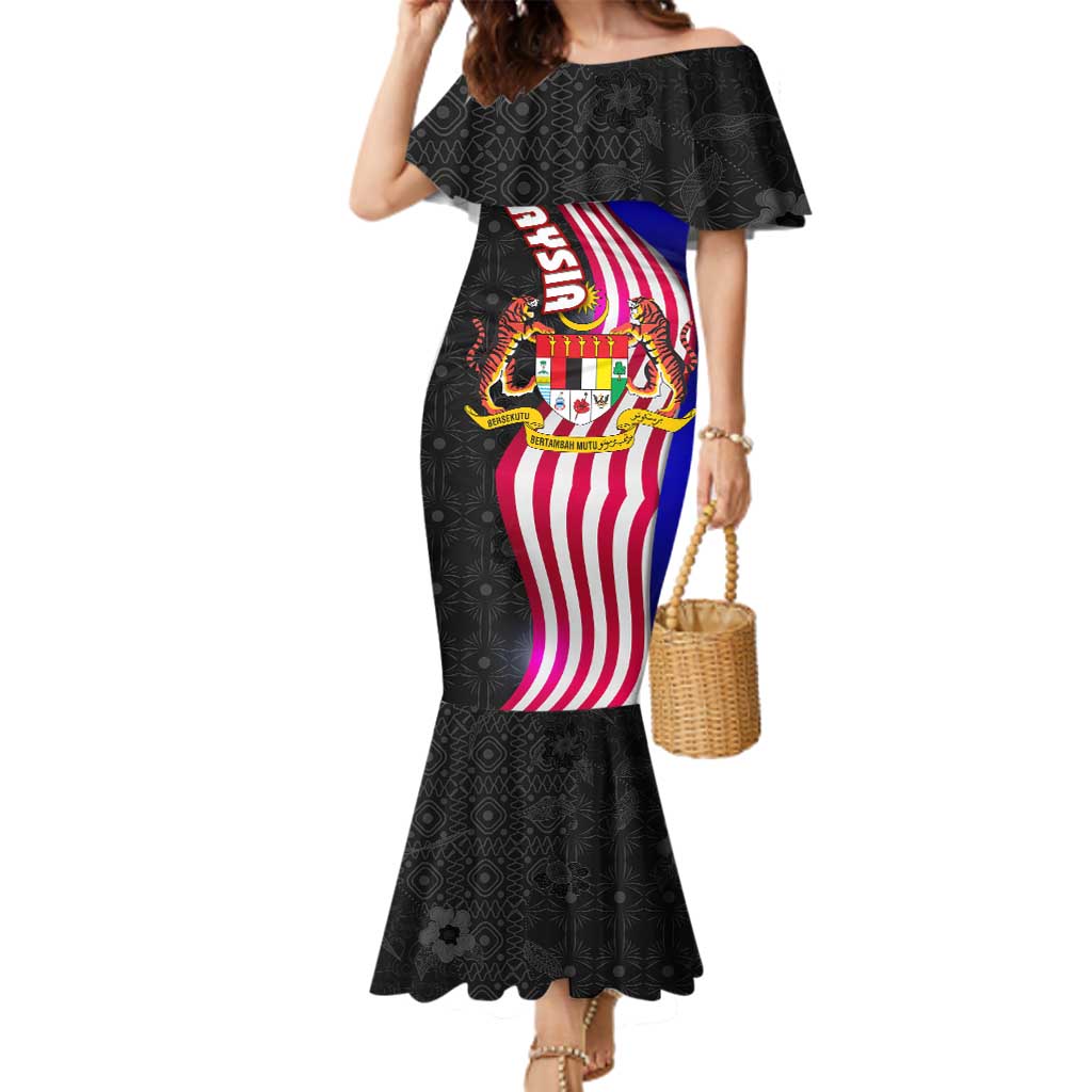 Malaysia Coat of Arms Family Matching Mermaid Dress and Hawaiian Shirt with National Flag and Black Batik Pattern