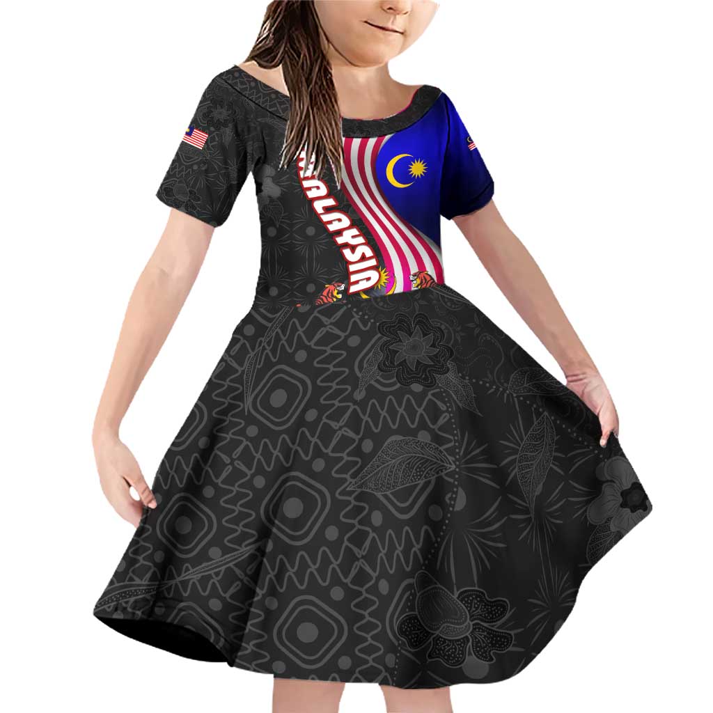 Malaysia Coat of Arms Family Matching Off Shoulder Short Dress and Hawaiian Shirt with National Flag and Black Batik Pattern