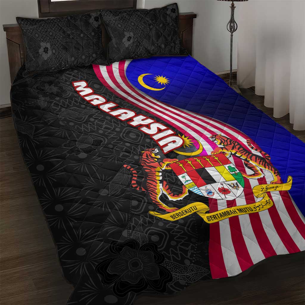 Malaysia Coat of Arms Quilt Bed Set with National Flag and Black Batik Pattern
