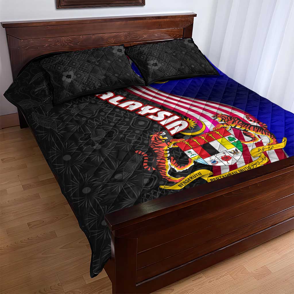 Malaysia Coat of Arms Quilt Bed Set with National Flag and Black Batik Pattern