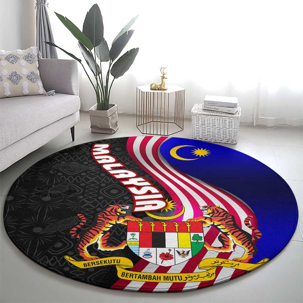 Malaysia Coat of Arms Round Carpet with National Flag and Black Batik Pattern