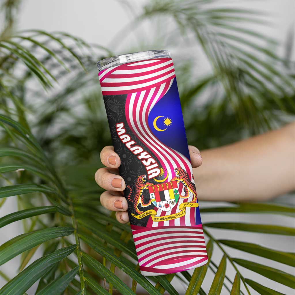 Malaysia Coat of Arms Skinny Tumbler with National Flag and Black Batik Pattern
